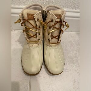 Sperry Shoes, Size 7, brand new